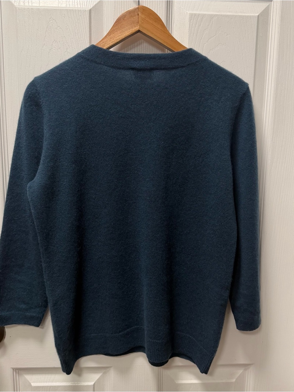 Talbots Pure Cashmere 3/4 Sleeve Sweater, Deep Teal/Blue. Super Soft. Medium - Picture 5 of 12